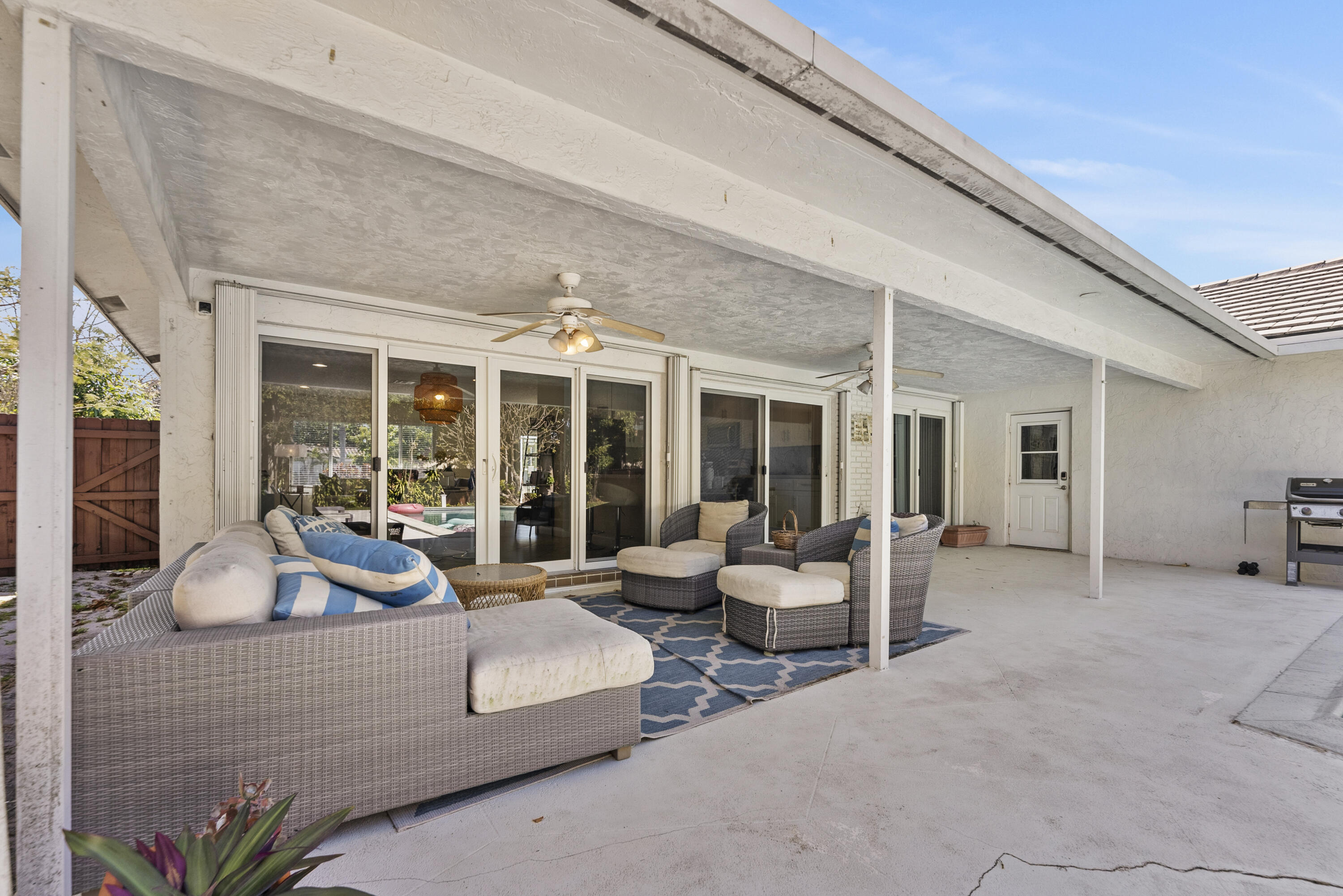 CUSHMAN ALAIN - Residential Lease