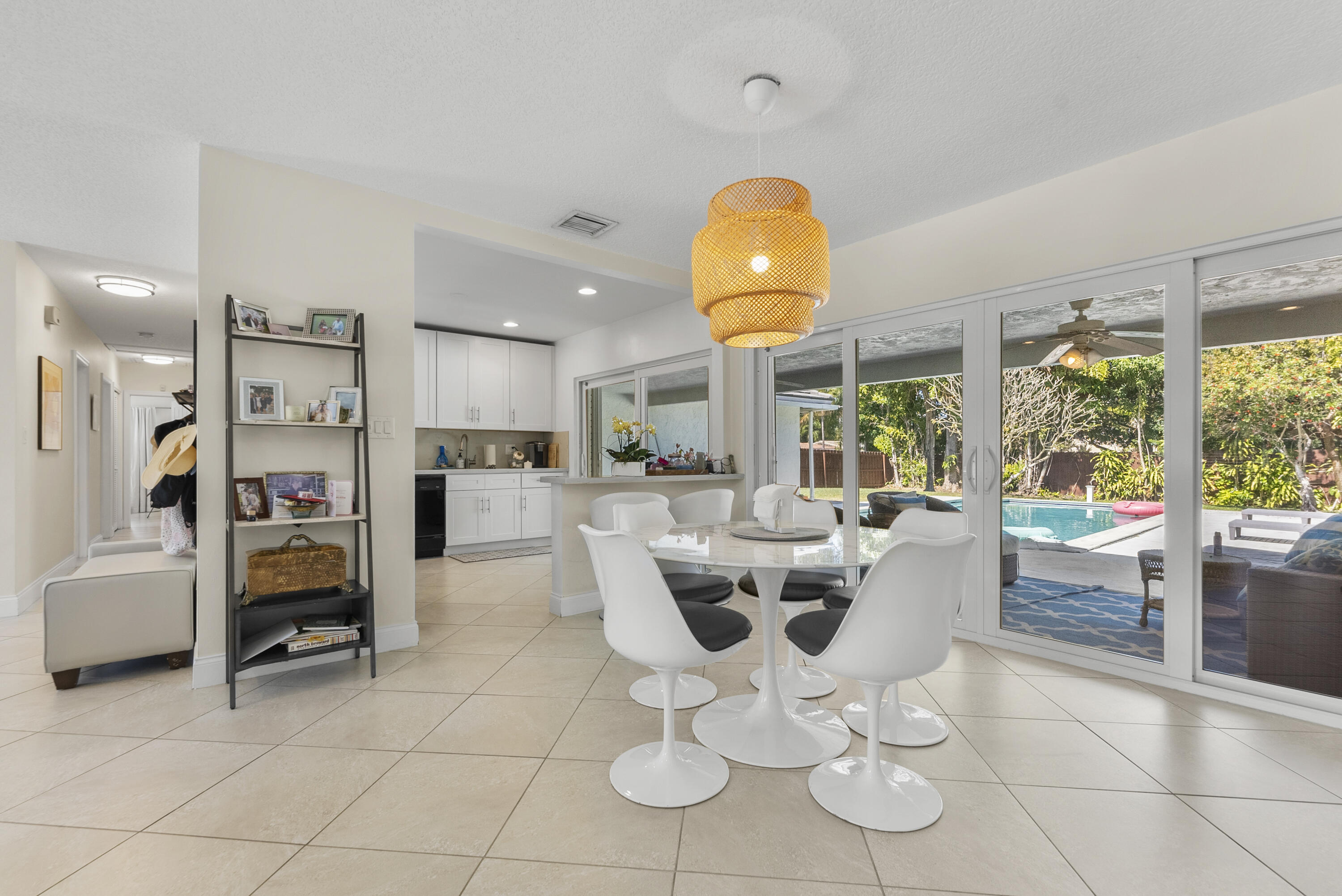 CUSHMAN ALAIN - Residential Lease