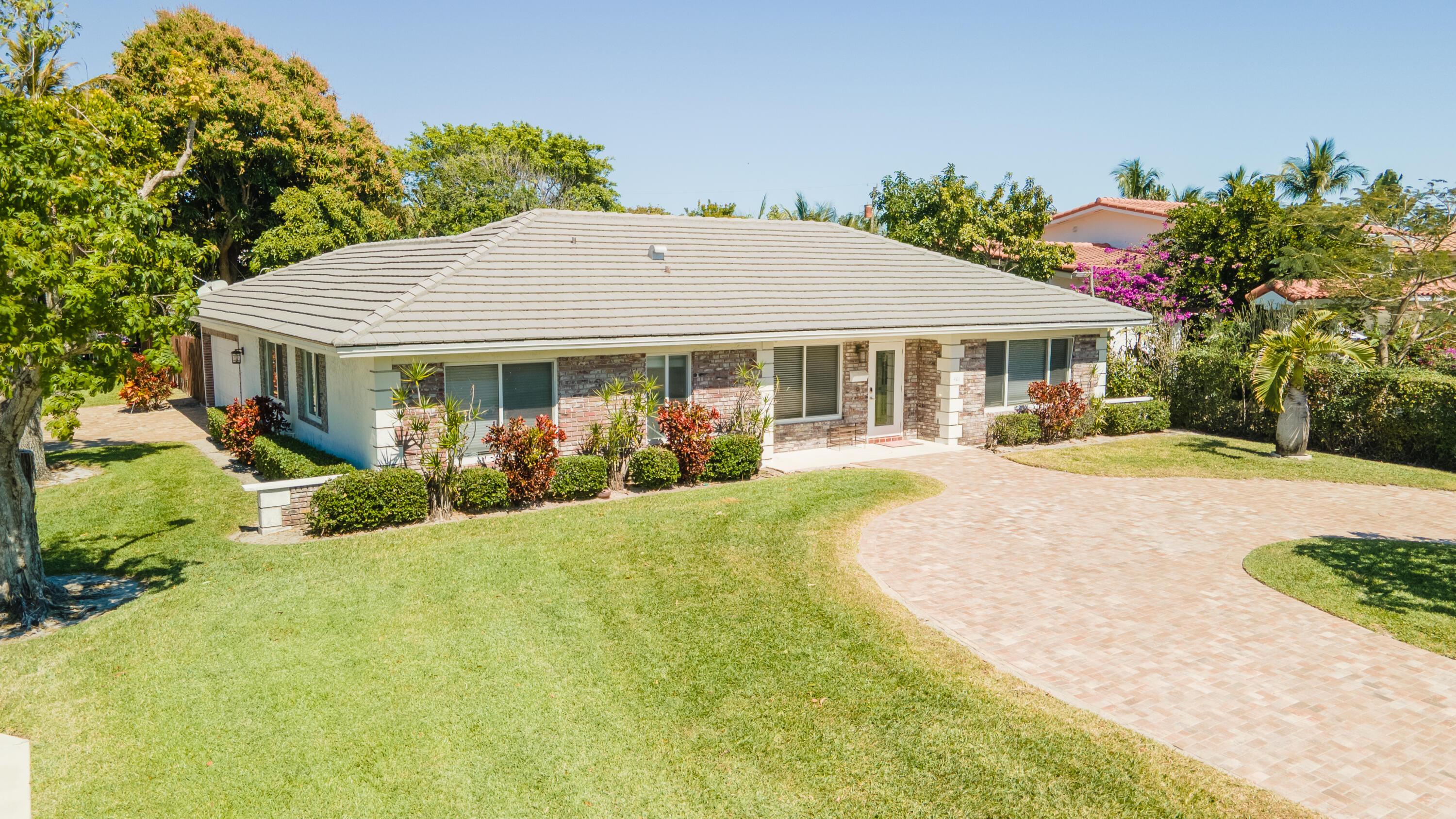 CUSHMAN ALAIN - Residential Lease