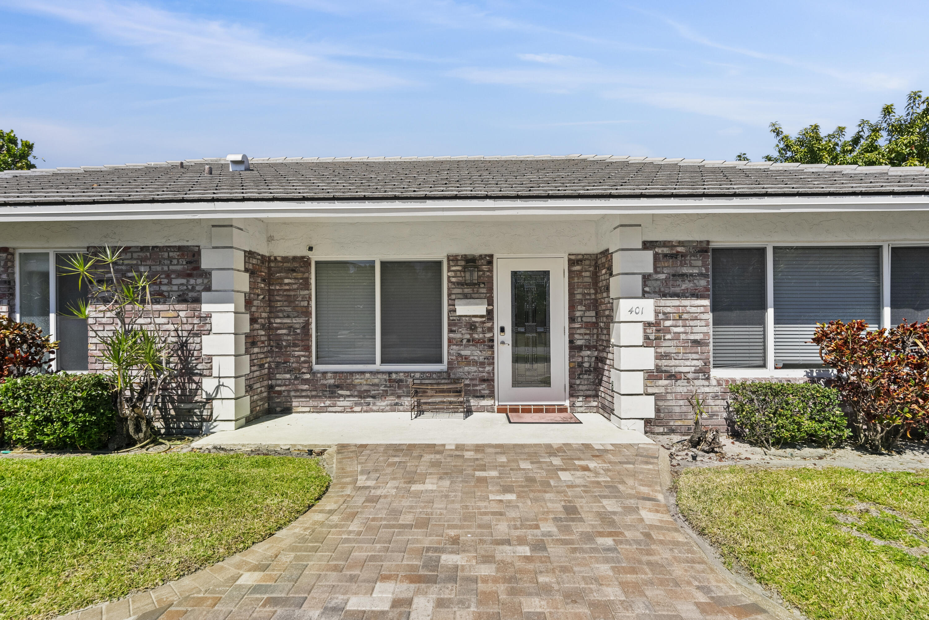 CUSHMAN ALAIN - Residential Lease