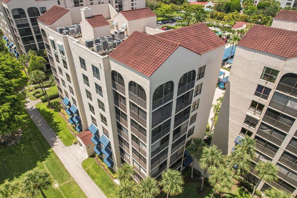 Photo of 7572 Regency Lake Drive #501, Boca Raton, FL 33433 (MLS # R11093002)