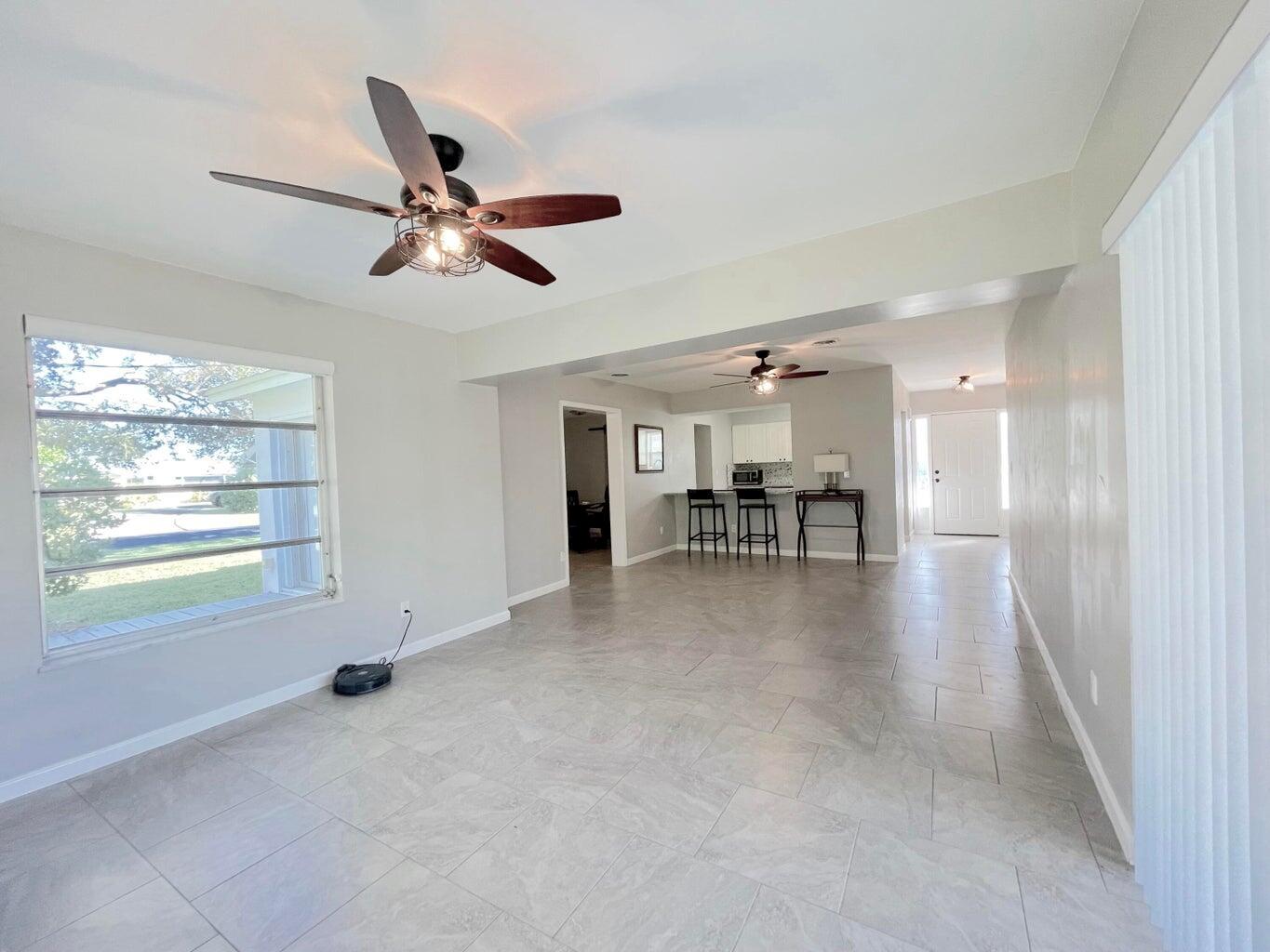 VERO SHORES UNIT 1 - Residential
