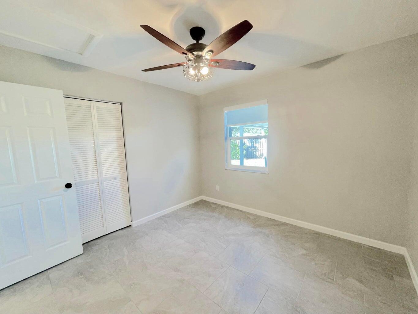 VERO SHORES UNIT 1 - Residential