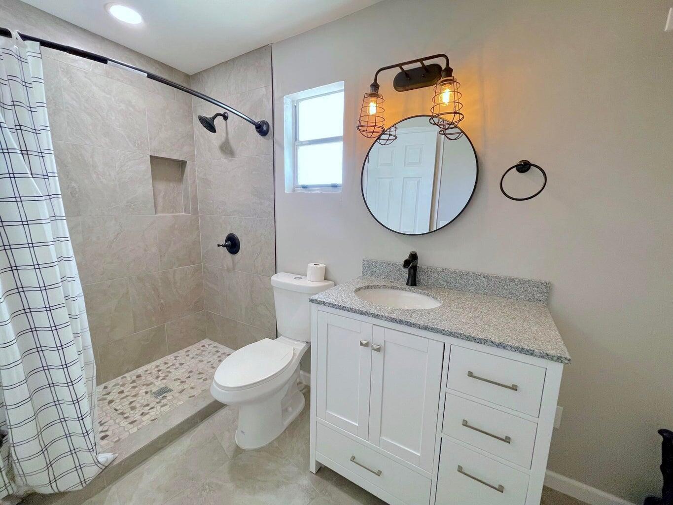 VERO SHORES UNIT 1 - Residential