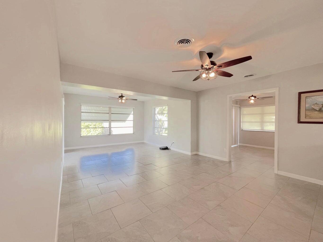 VERO SHORES UNIT 1 - Residential