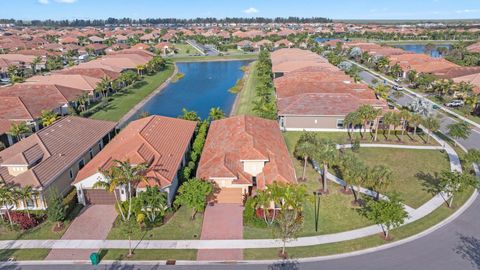 Tiny photo for 9149 E Leon Cir Circle E, Parkland, FL 33076 (MLS # B26011560)