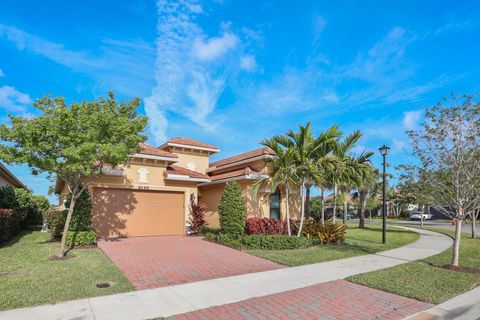 Tiny photo for 9149 E Leon Cir Circle E, Parkland, FL 33076 (MLS # B26011560)