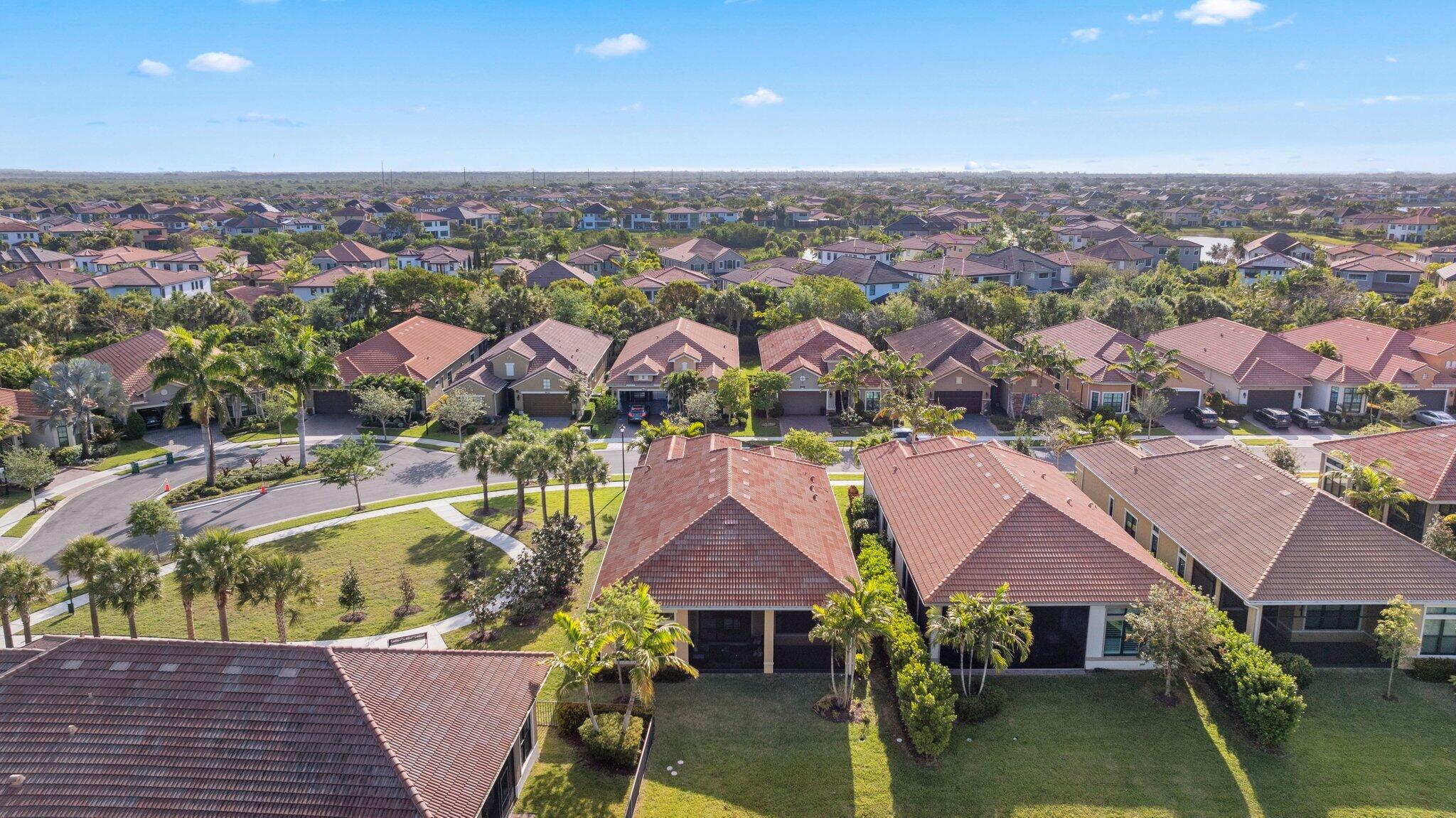 PARKLAND ROYALE - Residential