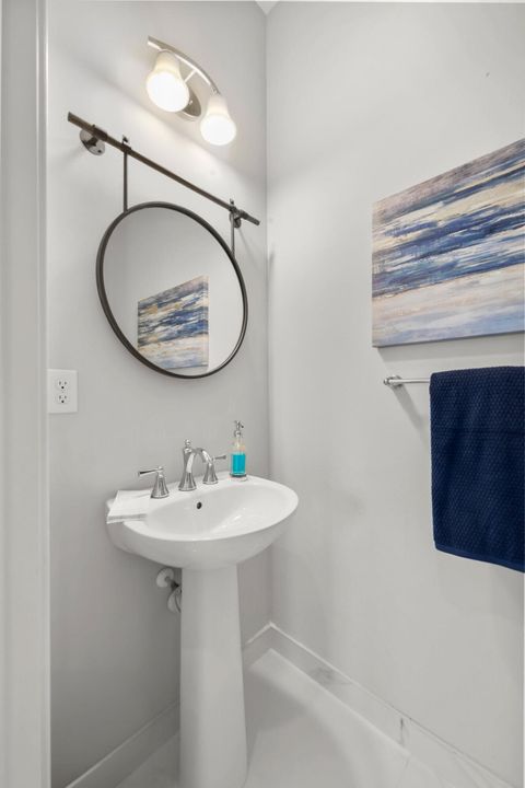 Tiny photo for 9149 E Leon Cir Circle E, Parkland, FL 33076 (MLS # B26011560)