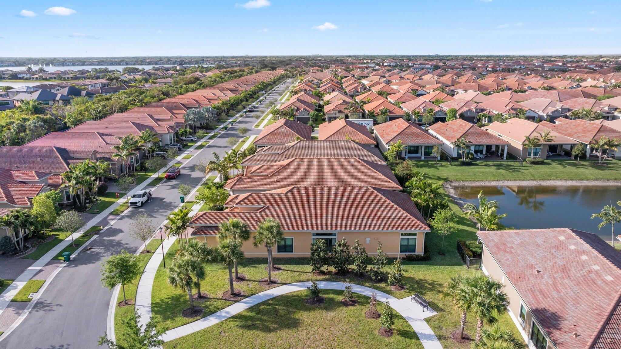 PARKLAND ROYALE - Residential