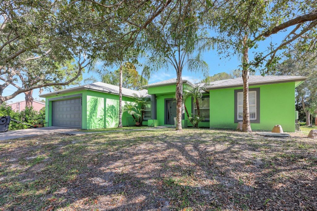 Photo of 2737 SW East Calabria Circle, Port Saint Lucie, FL 34953 (MLS # R11094089)