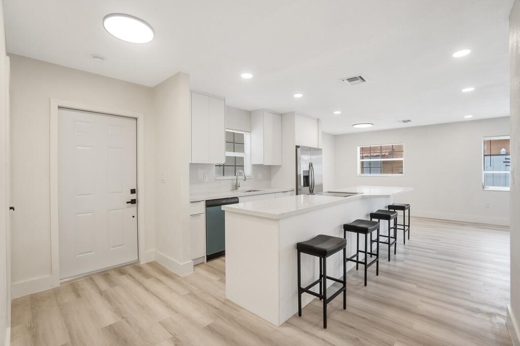 MIRAMAR ISLES SEC 1 - Residential