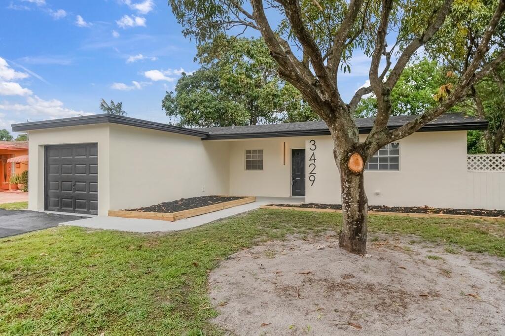 MIRAMAR ISLES SEC 1 - Residential