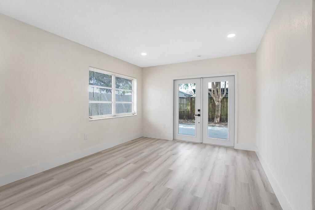 MIRAMAR ISLES SEC 1 - Residential