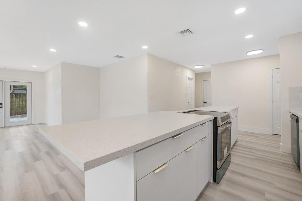 MIRAMAR ISLES SEC 1 - Residential