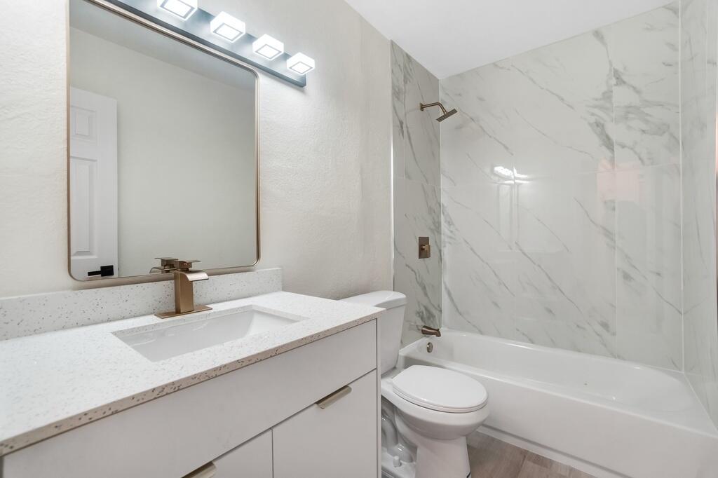 MIRAMAR ISLES SEC 1 - Residential