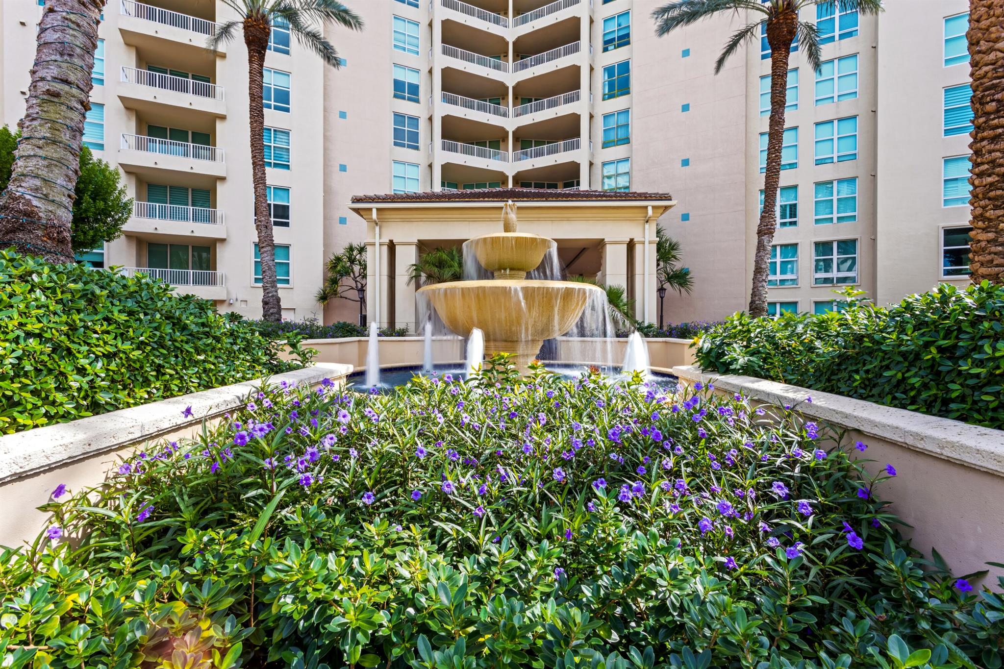 TOSCANA SOUTH CONDO - Residential