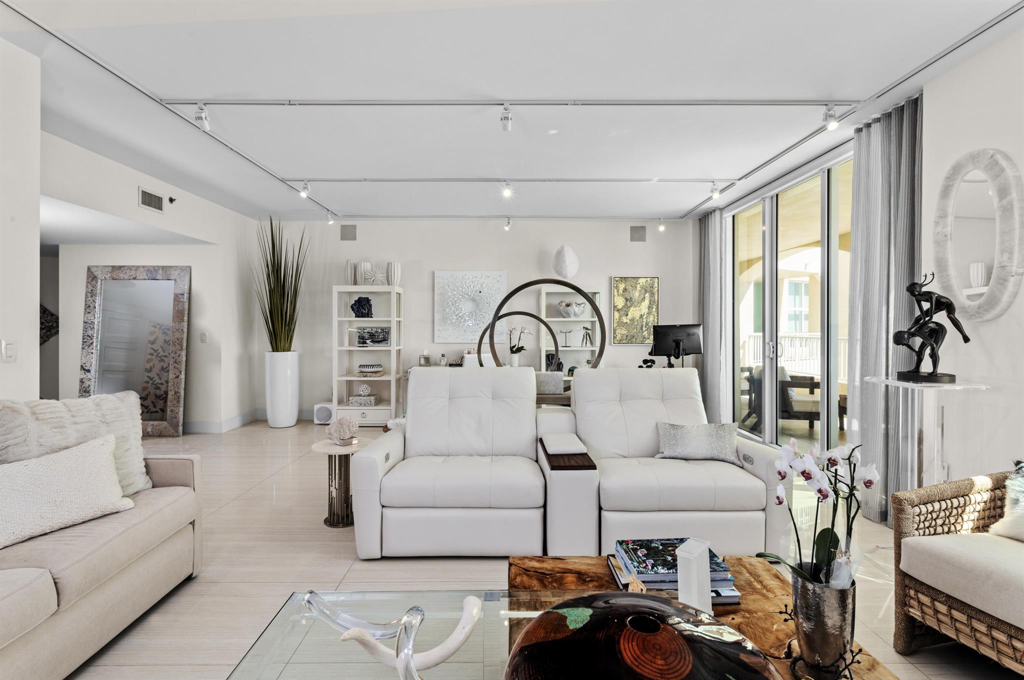 TOSCANA SOUTH CONDO - Residential