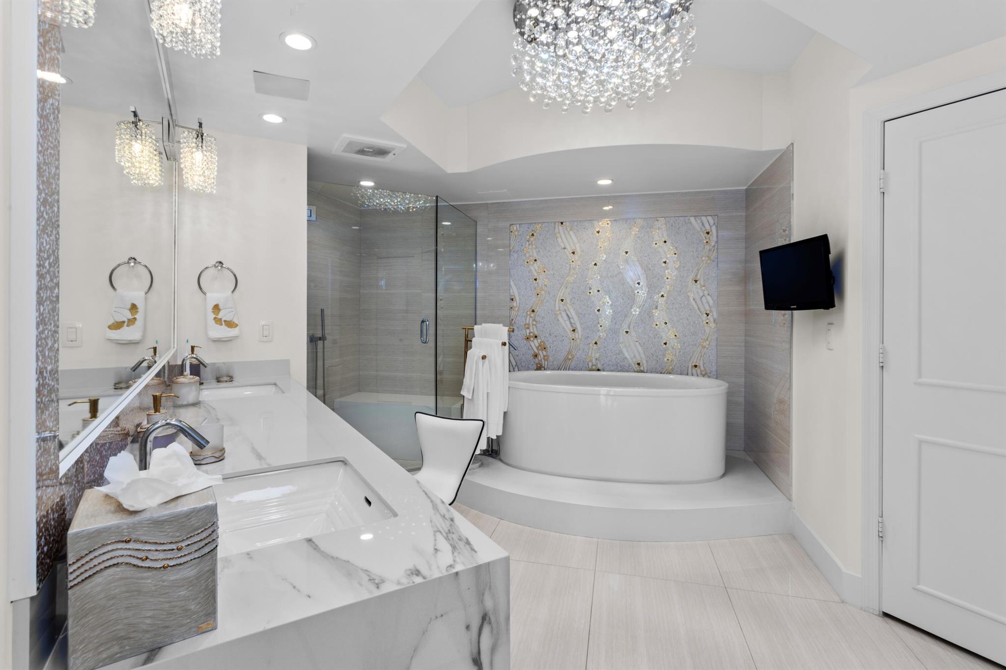 TOSCANA SOUTH CONDO - Residential