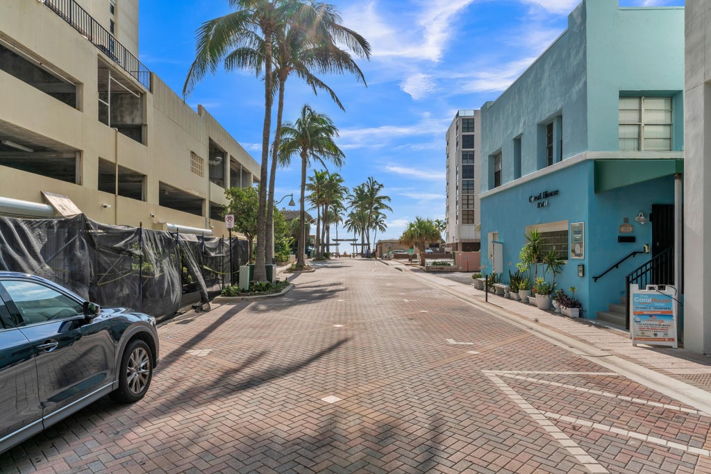 Photo of 324 Indiana Street #3, Hollywood, FL 33019 (MLS # B26042303)