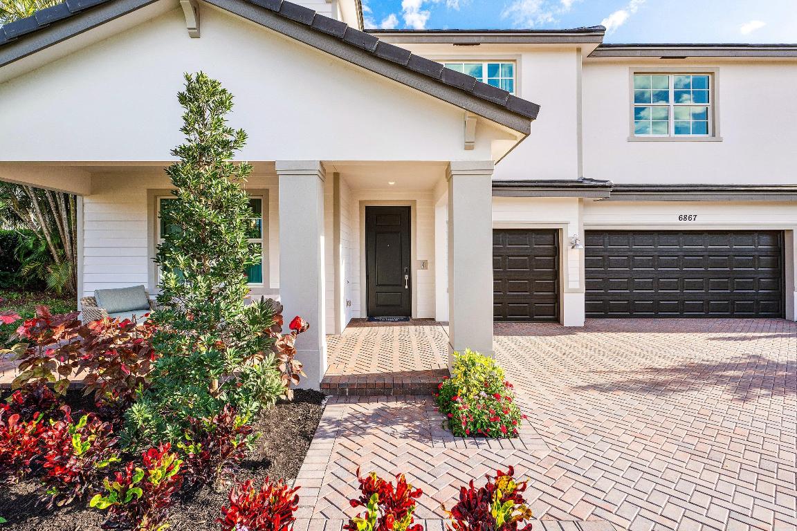 ESTATES OF BOYNTON WATERS - Residential