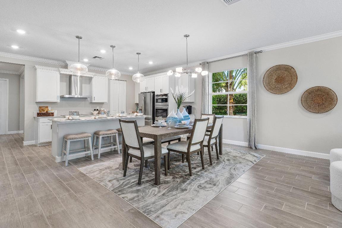 ESTATES OF BOYNTON WATERS - Residential