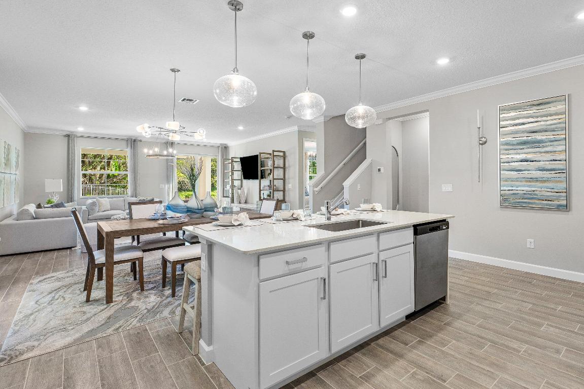 ESTATES OF BOYNTON WATERS - Residential