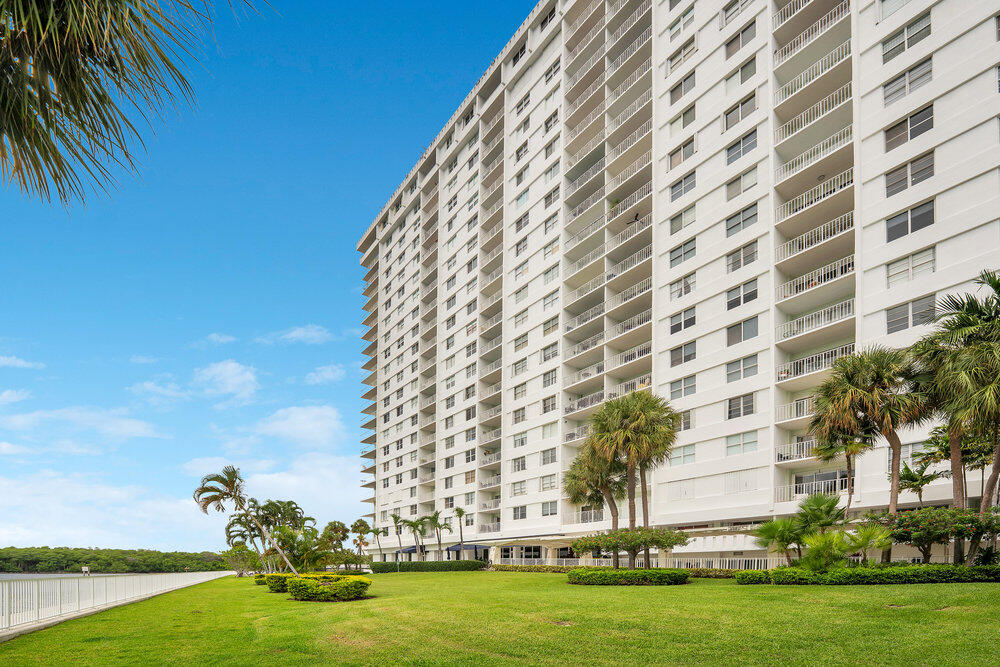 ARLEN HOUSE WEST CONDO - Residential