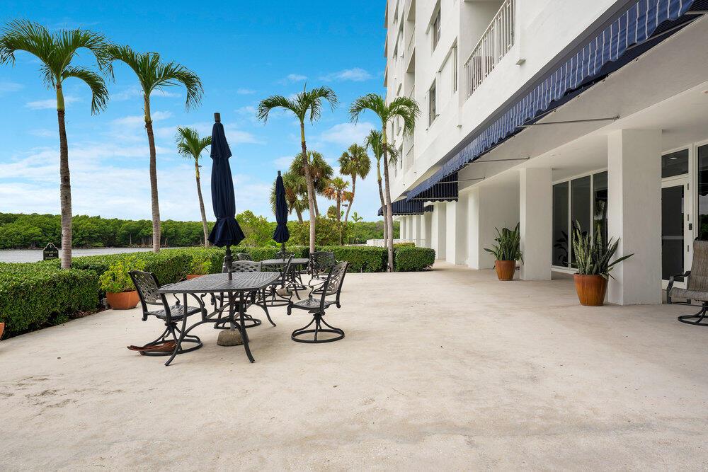 ARLEN HOUSE WEST CONDO - Residential