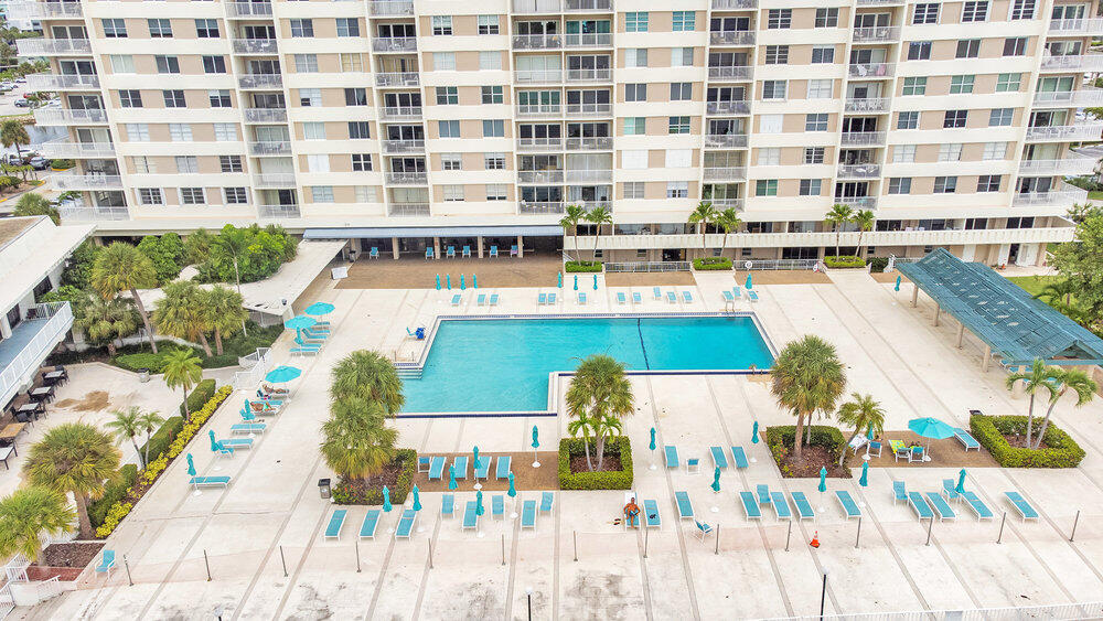 ARLEN HOUSE WEST CONDO - Residential