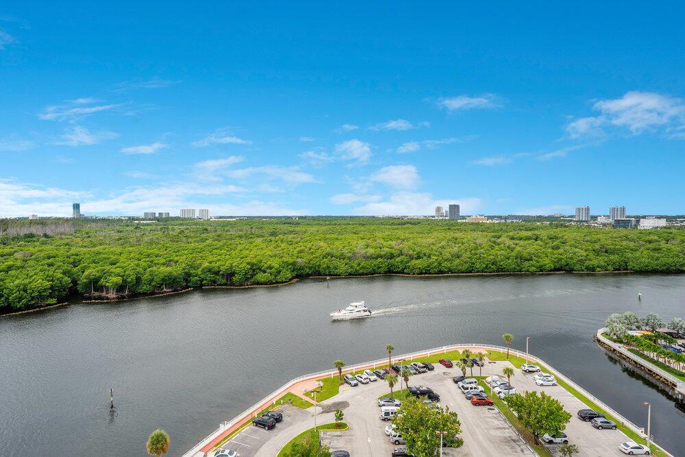 ARLEN HOUSE WEST CONDO - Residential