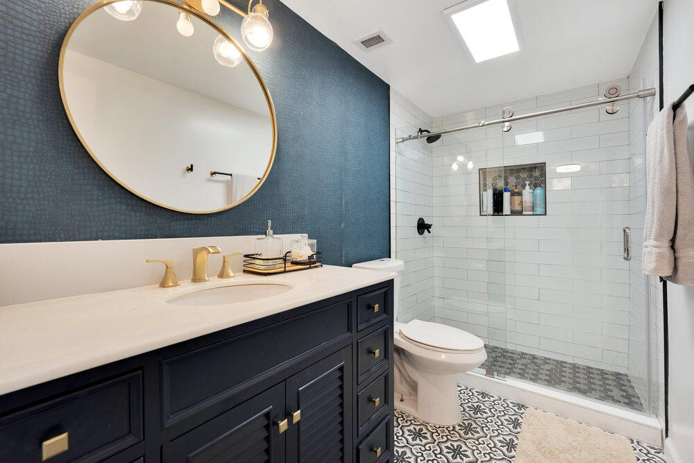 ARLEN HOUSE WEST CONDO - Residential