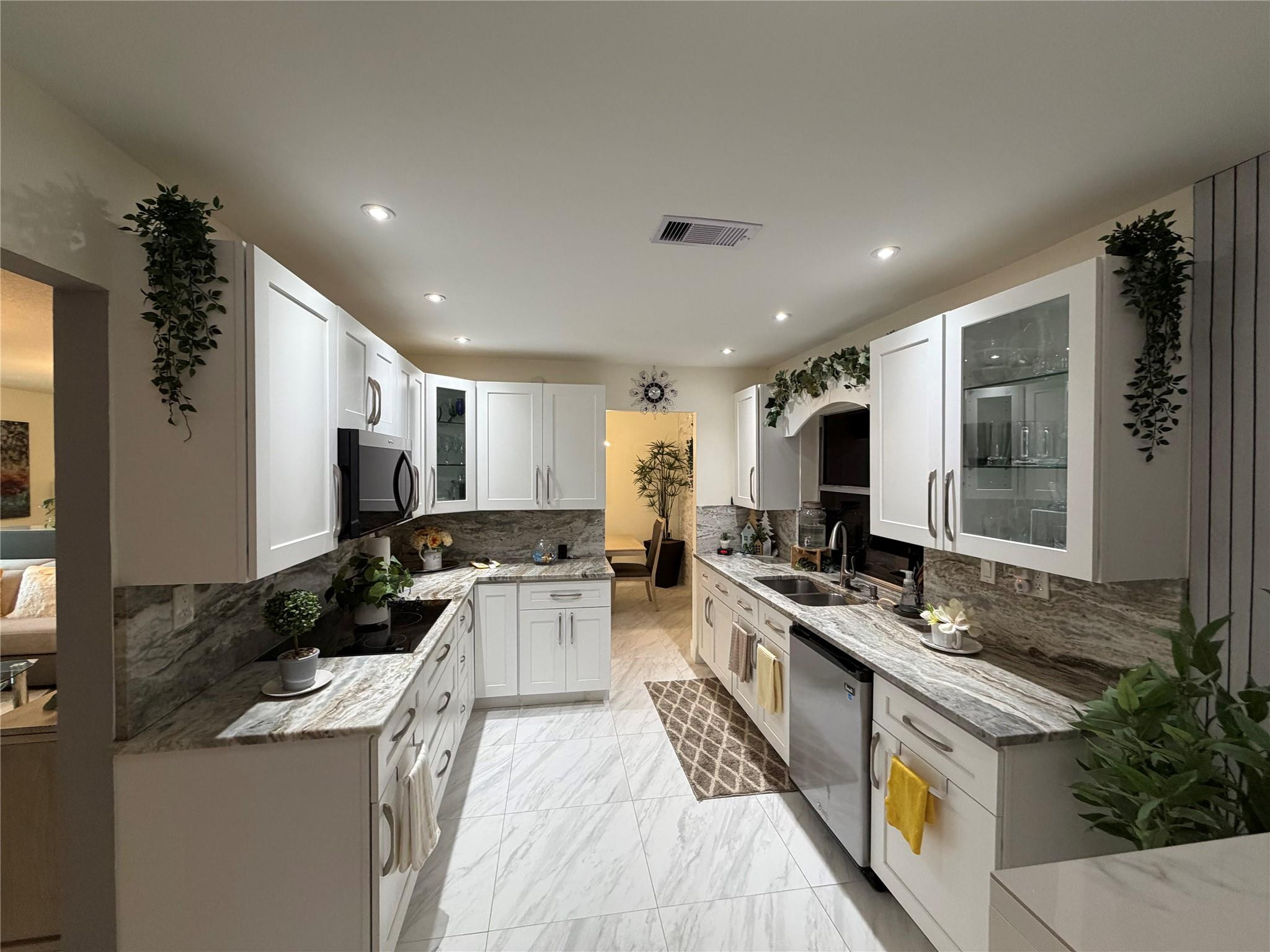 Paradise Gardens Sec 1 69 - Residential