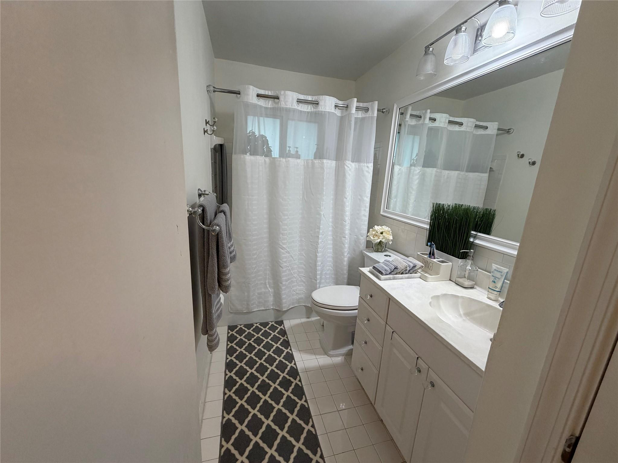 Paradise Gardens Sec 1 69 - Residential