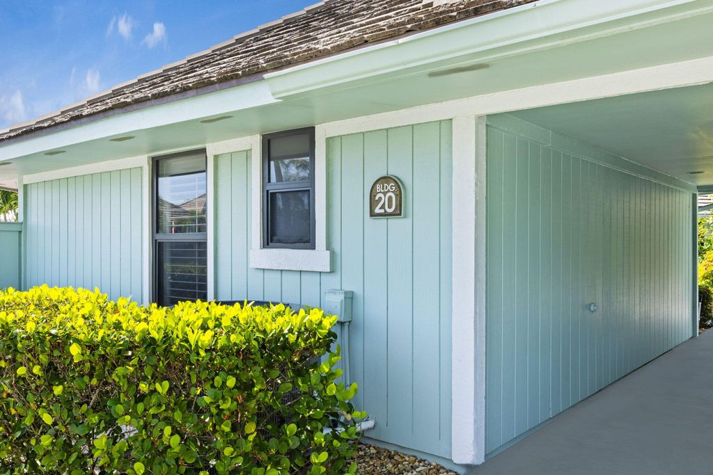 Photo of 1127 E Seminole Avenue #20a, Jupiter, FL 33477 (MLS # R10984024)