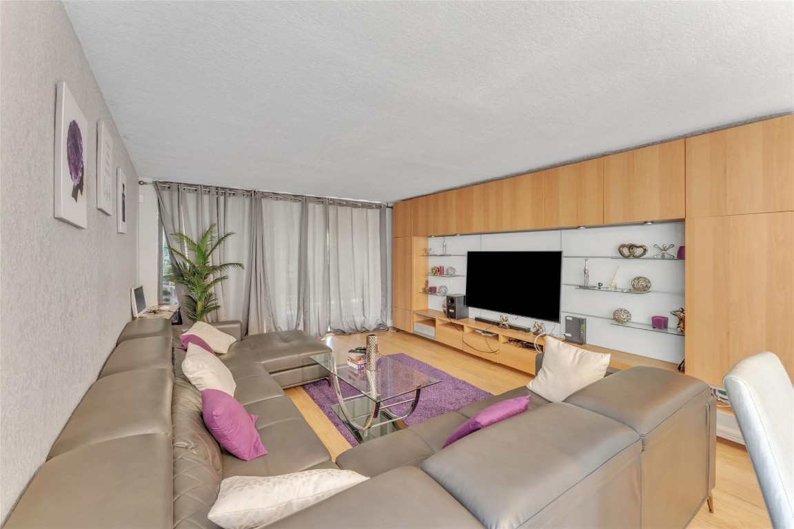 Bonaire at Woodmont Condo - Residential