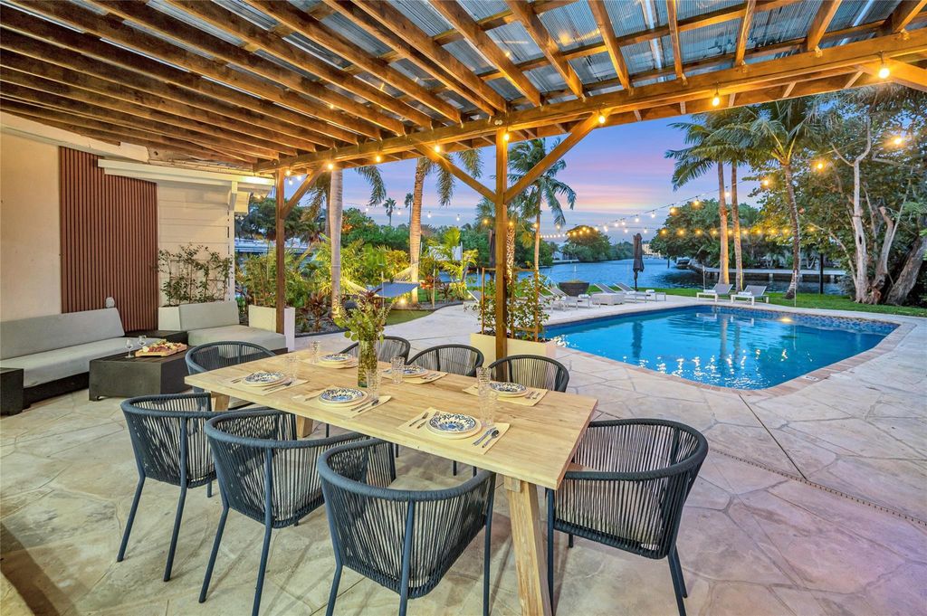 Photo of 1700 Marietta Drive, Fort Lauderdale, FL 33316 (MLS # B26056409)