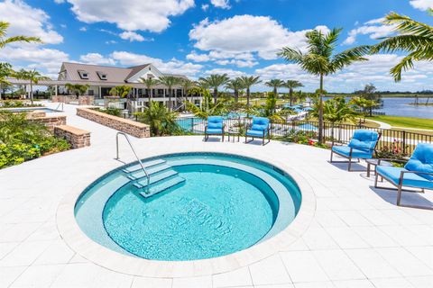 A home in Loxahatchee