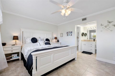 Tiny photo for 7807 Golf Circle Drive #211, Margate, FL 33063 (MLS # F10538130)