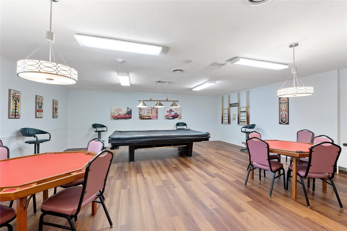 ORIOLE GOLF & TENNIS CLUB - Residential