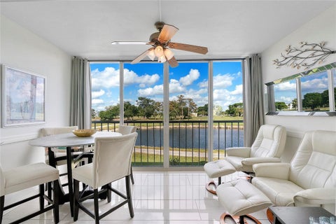Tiny photo for 7807 Golf Circle Drive #211, Margate, FL 33063 (MLS # F10538130)
