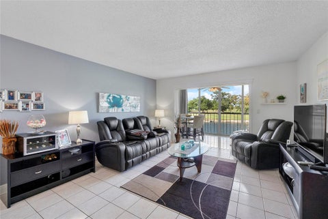 Tiny photo for 7807 Golf Circle Drive #211, Margate, FL 33063 (MLS # F10538130)