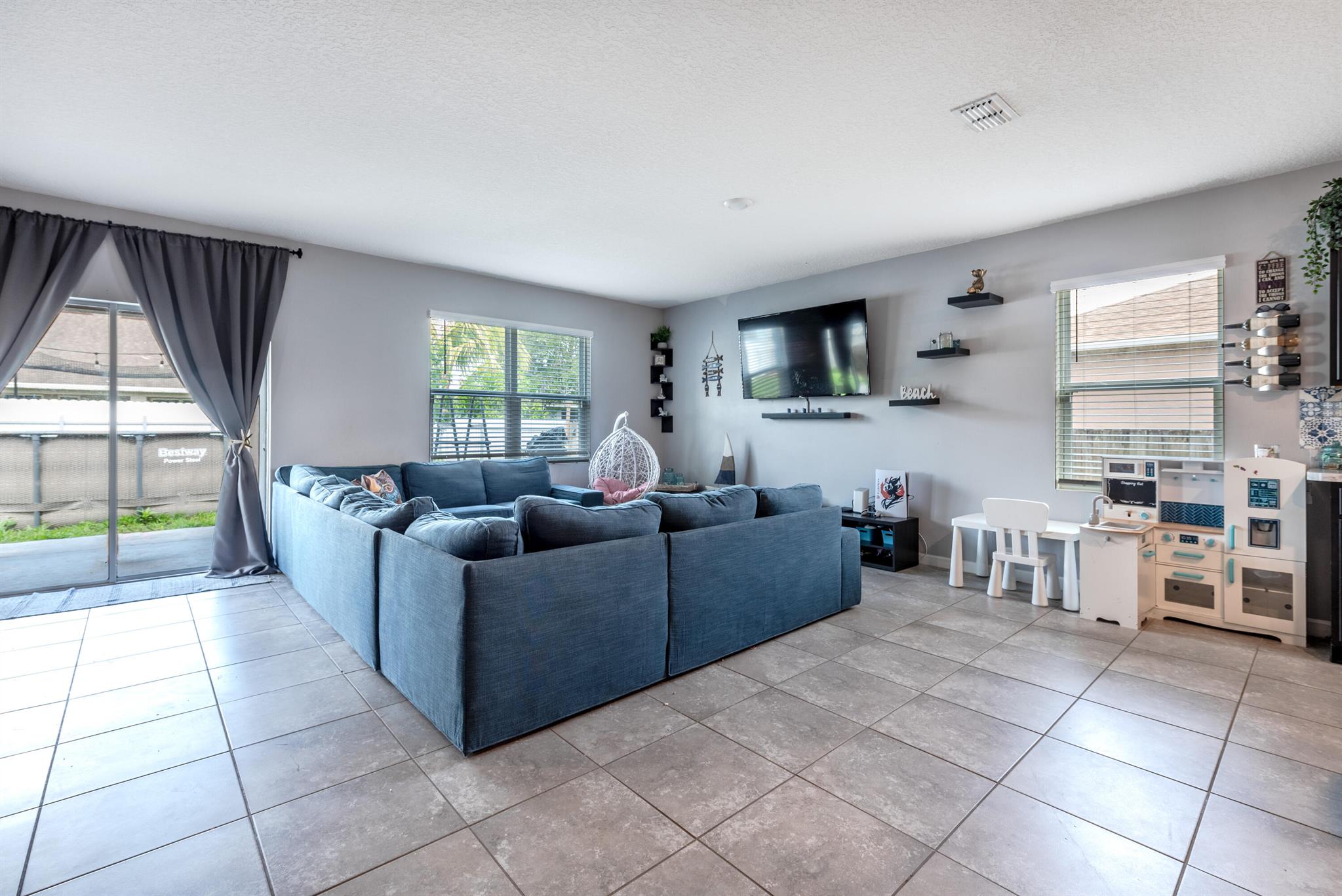 PORT ST LUCIE SECTION 7 - Residential