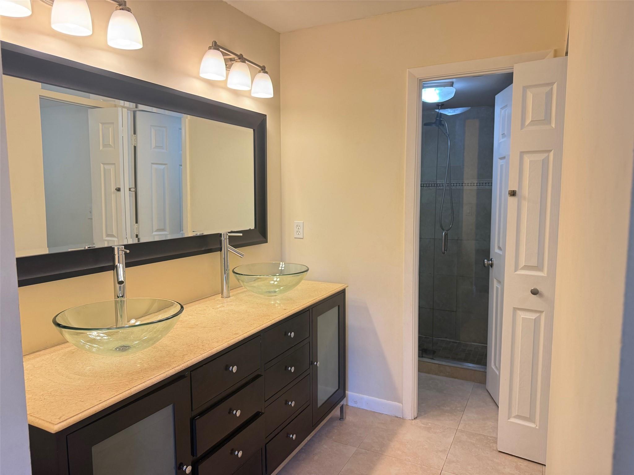 Lakes of Newport - Residential Lease