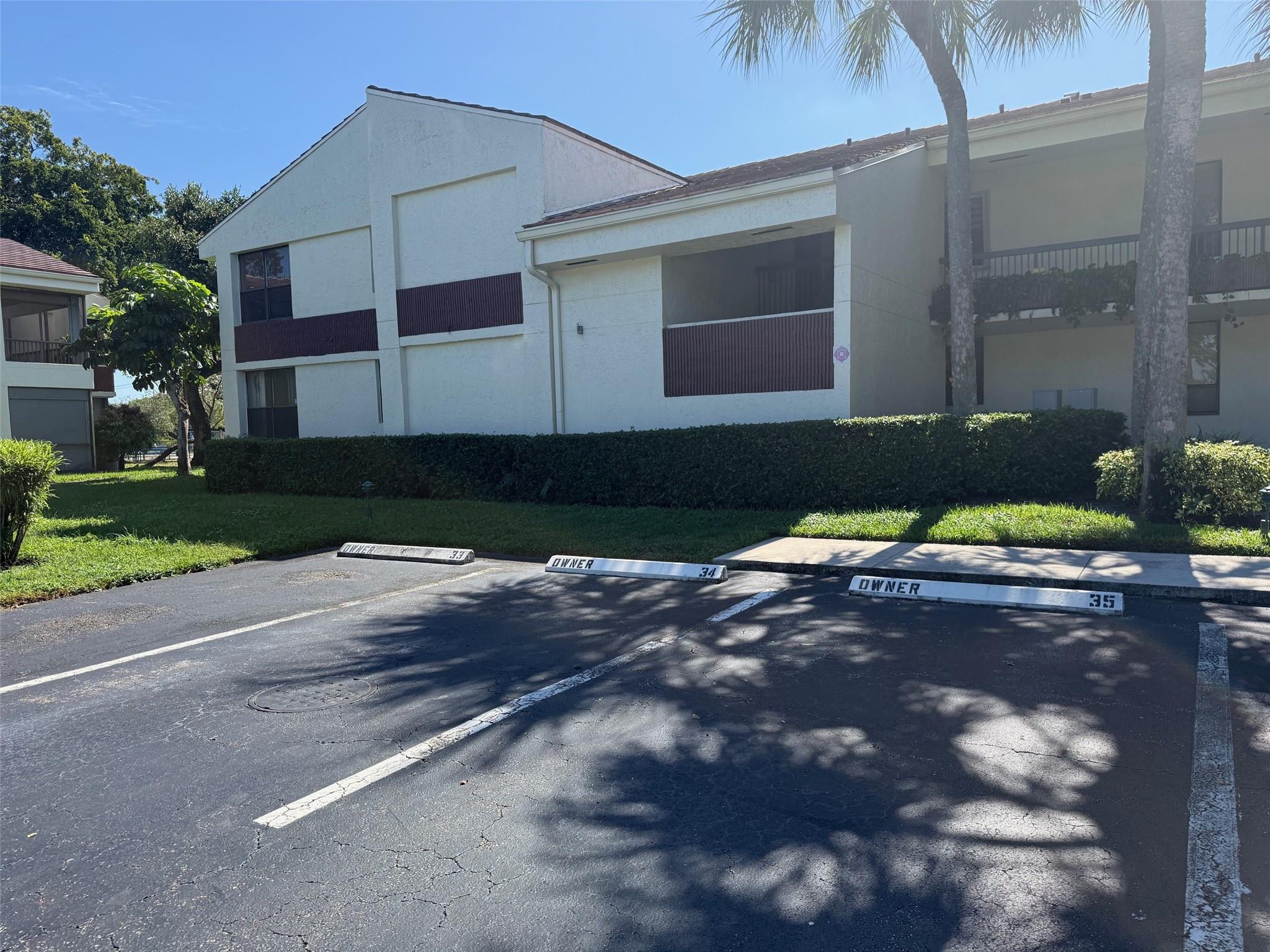 Lakes of Newport - Residential Lease