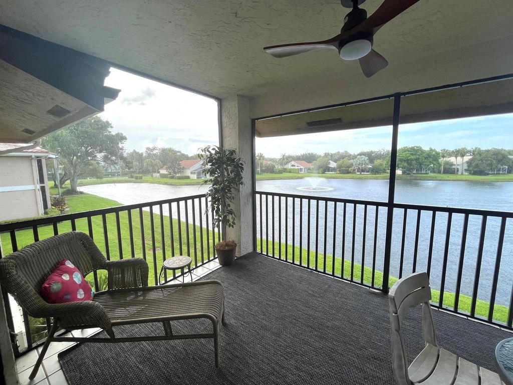 Photo of 6944 Briarlake Circle #201, West Palm Beach, FL 33418 (MLS # R10913174)