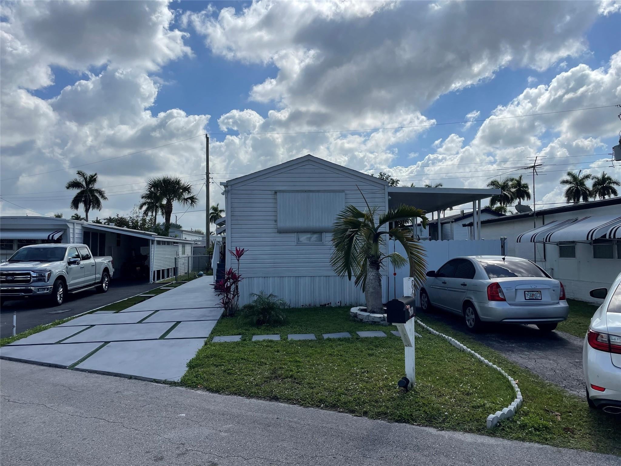 8670 SW 18th Court