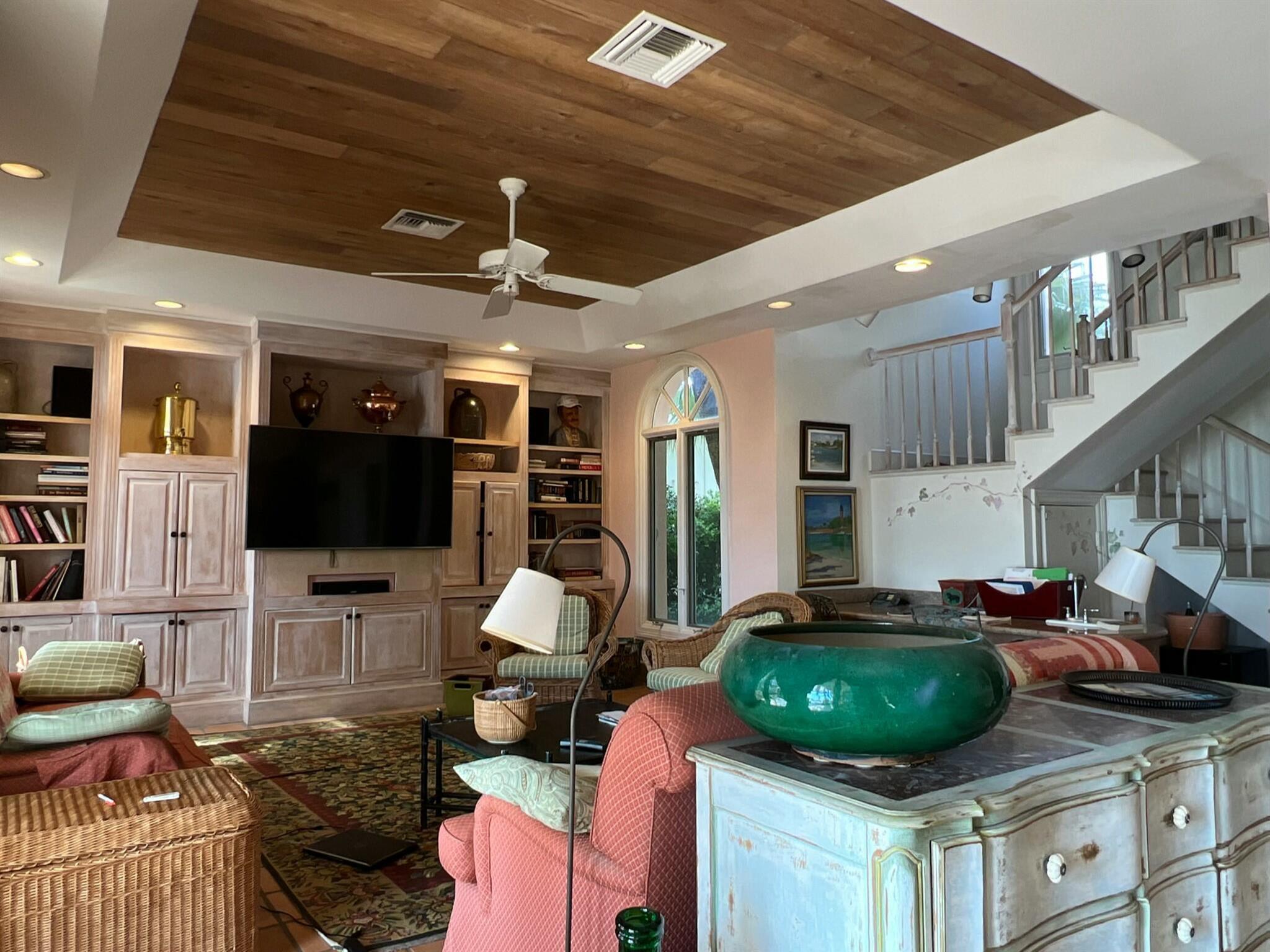 BAY HARBOR - Residential