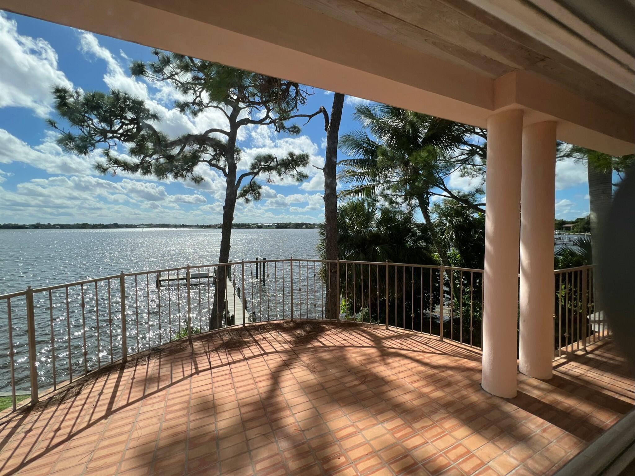 BAY HARBOR - Residential