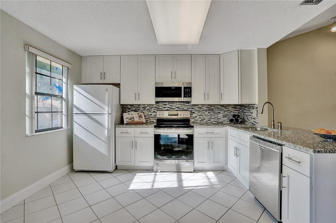 MONTEGO BAY AT BOCA POINTE CONDO - Residential Lease